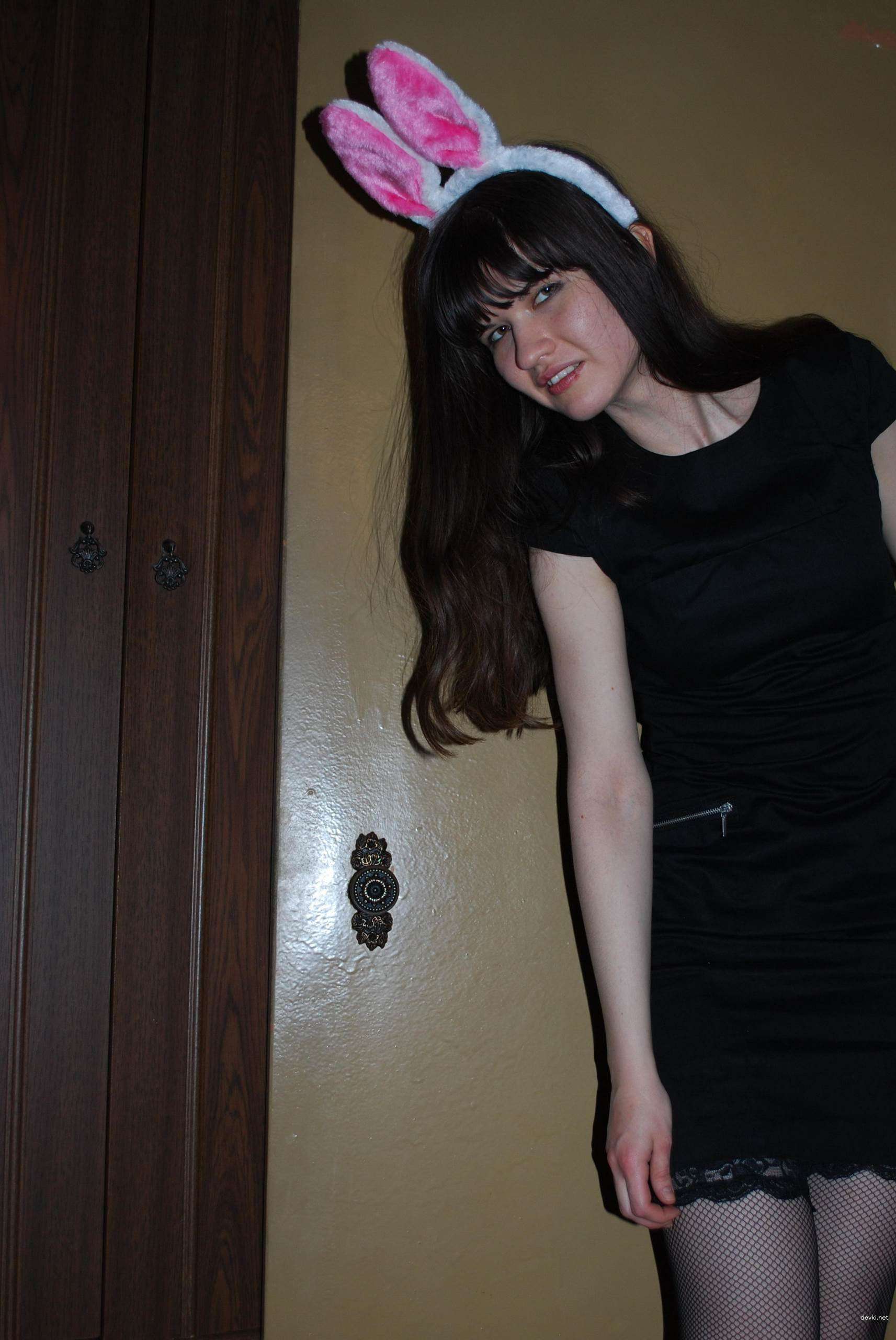 Amateur Porn Pics: Hot Russian Girl Masturbating