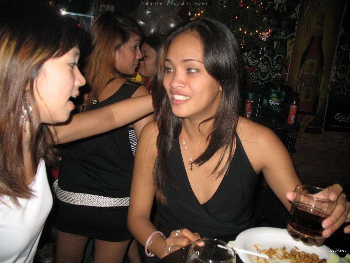 Interracial Amateur Sex with Hot Mulatto - Explicit XXX Photos