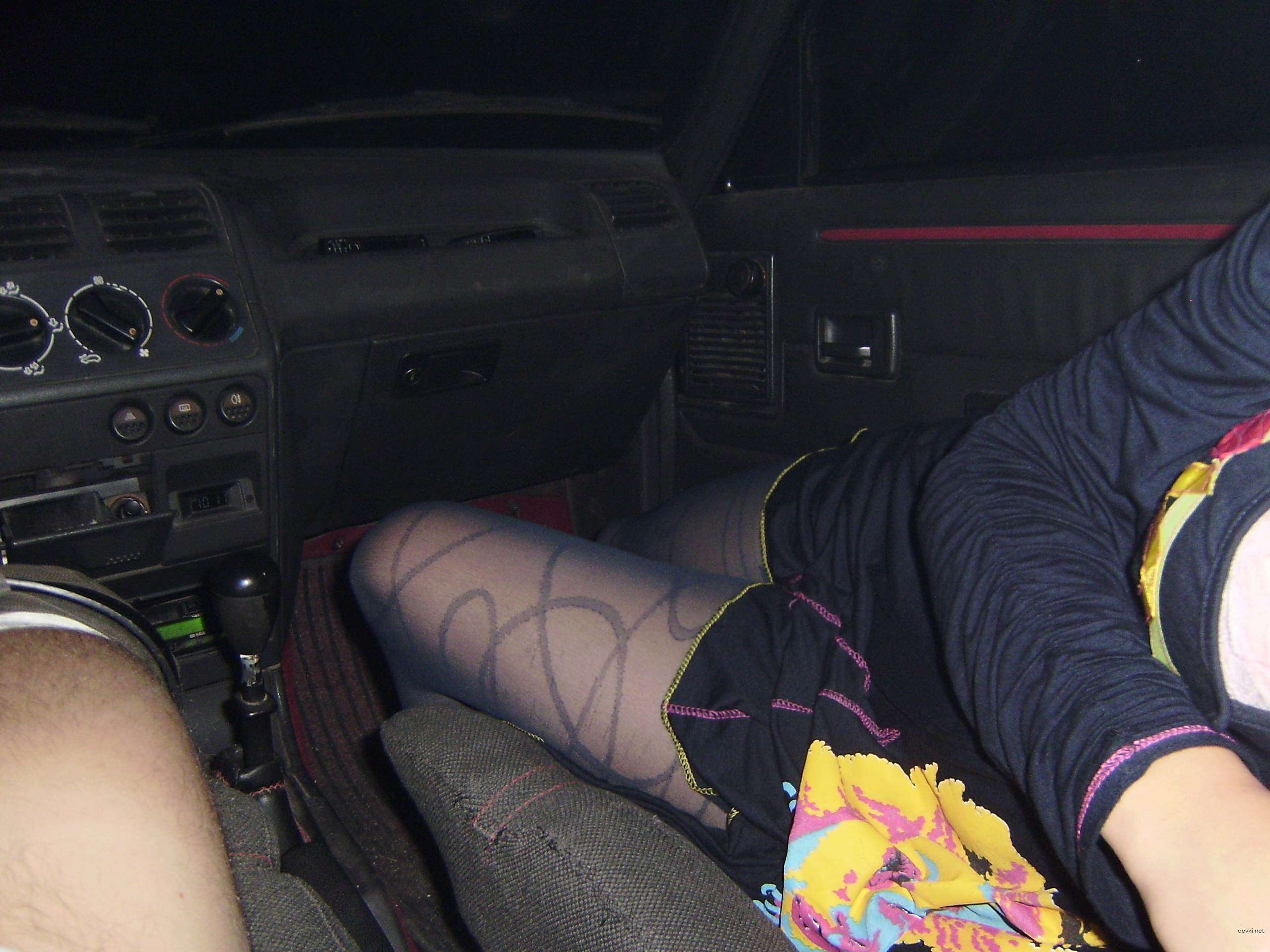 Hot Car Sex Amateur Porn Pics: Hardcore Action in Vehicle