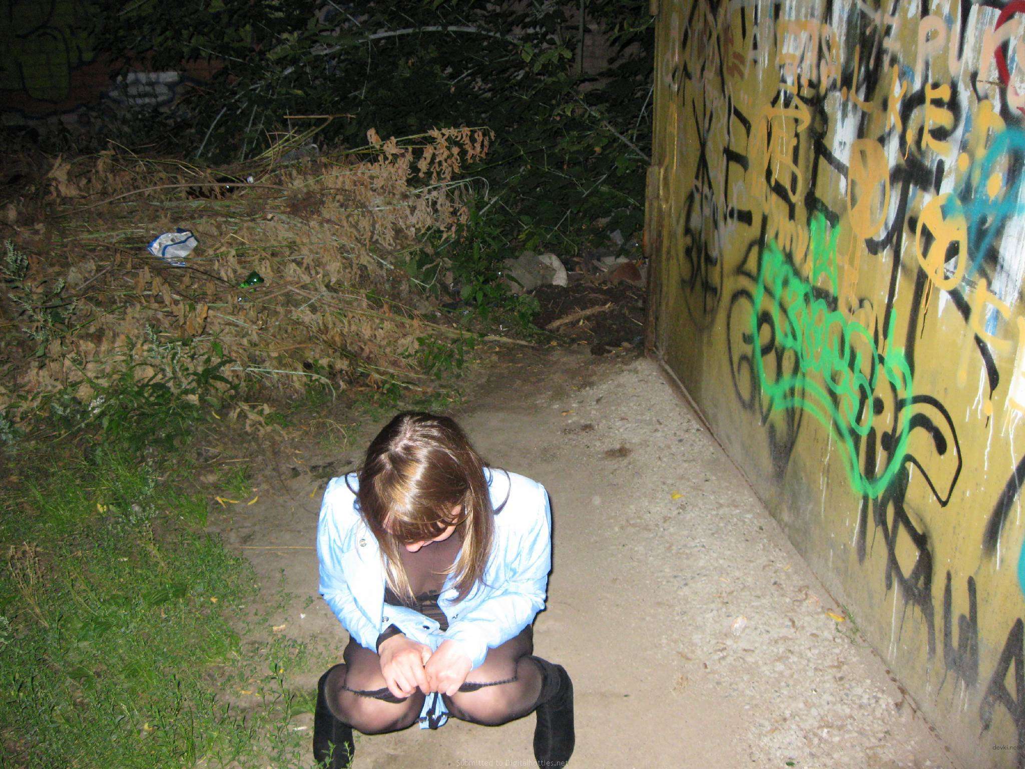 Deepthroat Blowjob and Cum Swallow Amateur Porn Photo