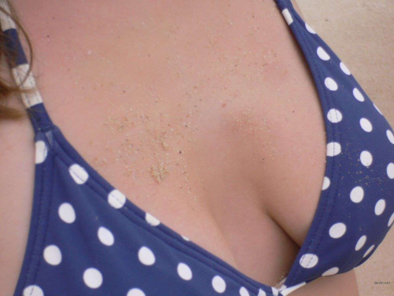 Big-titted babe gets fucked - Amateur porn photo session