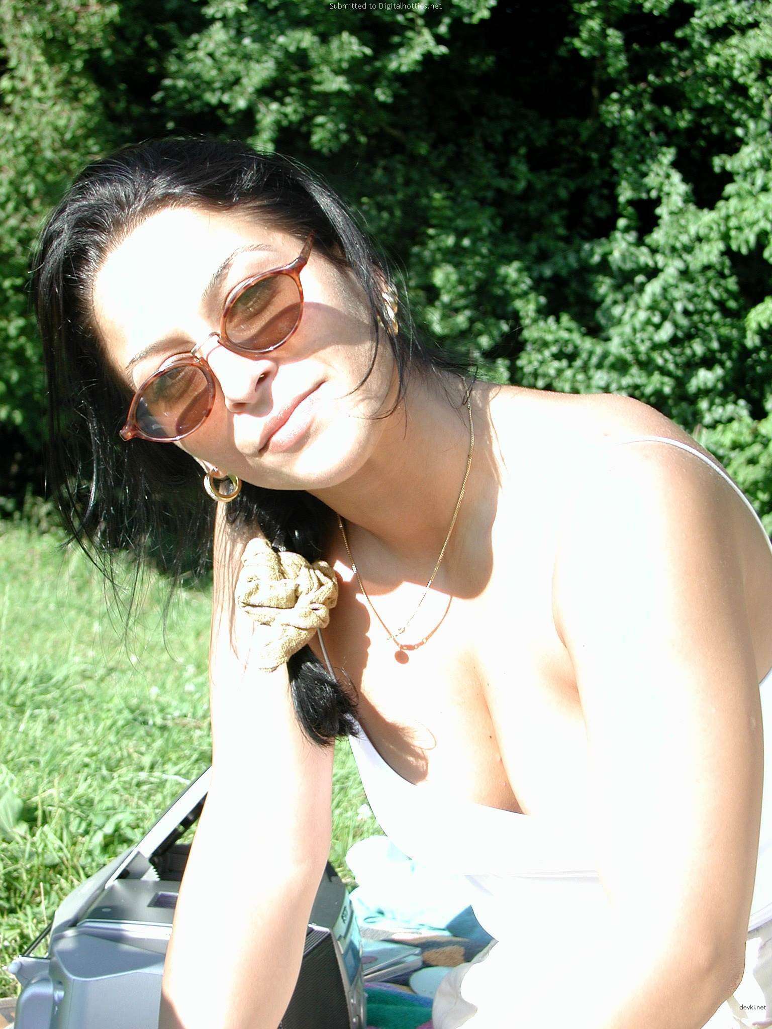 Hot Nude Babe Amateur Porn Pics - Explicit XXX Photos