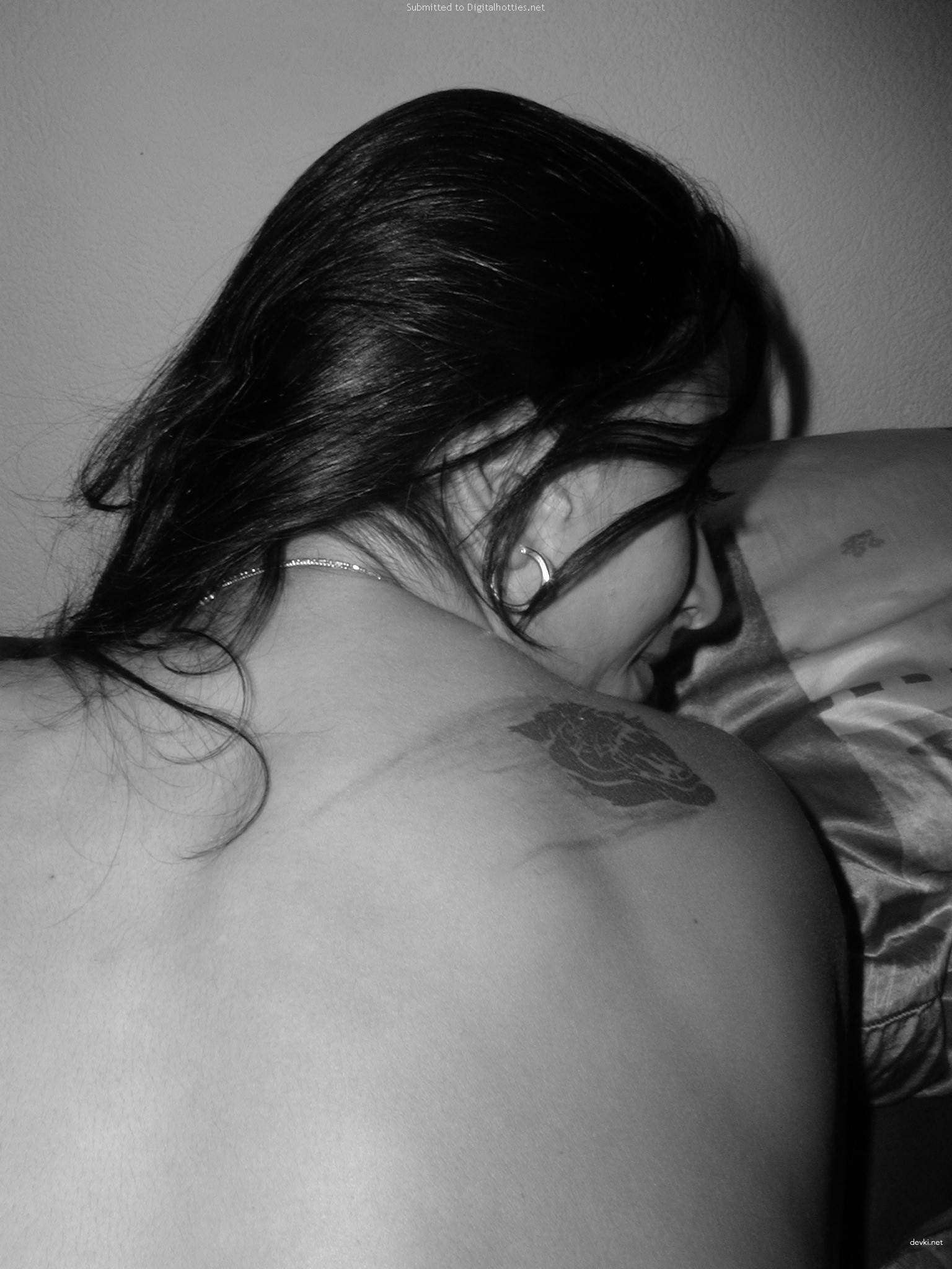 Hot Nude Babe Amateur Porn Pics - Explicit XXX Photos