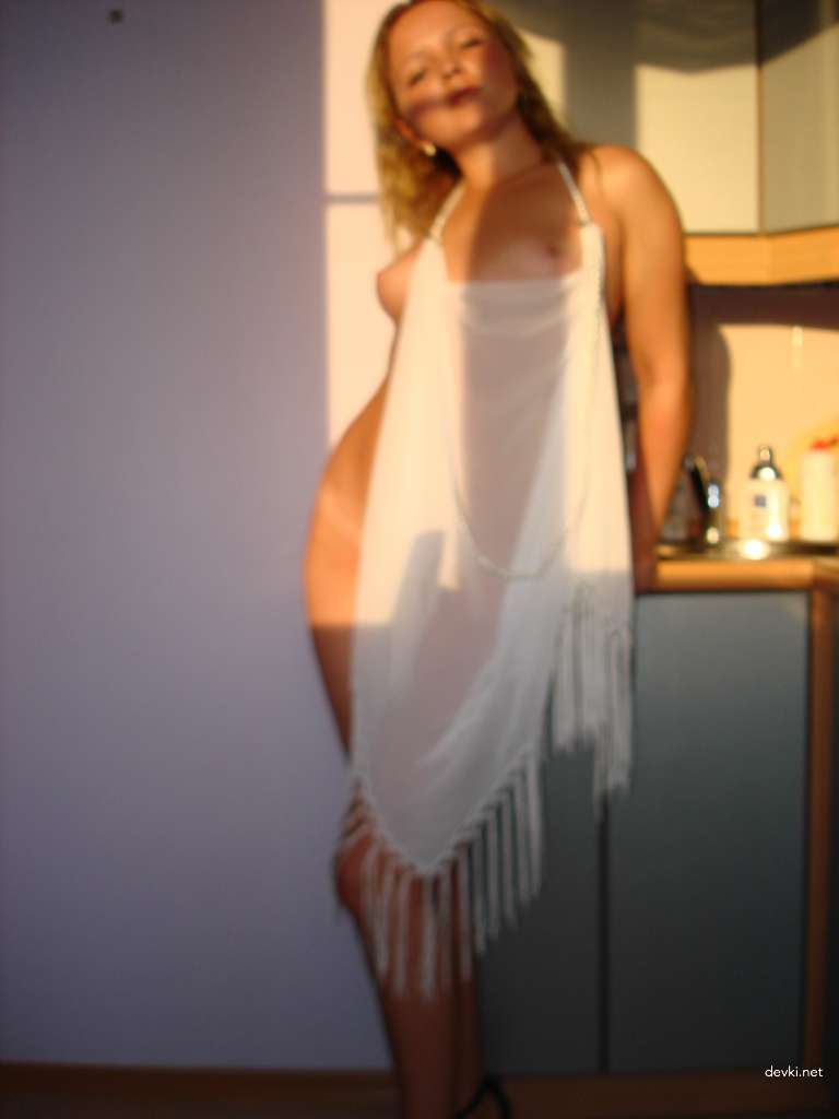 Explicit Amateur Porn Pics: Naughty Homemade Photos