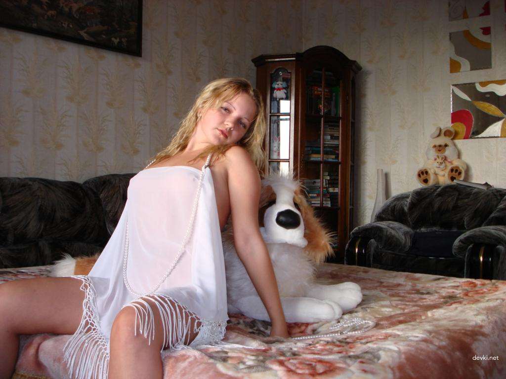 Explicit Amateur Porn Pics: Naughty Homemade Photos