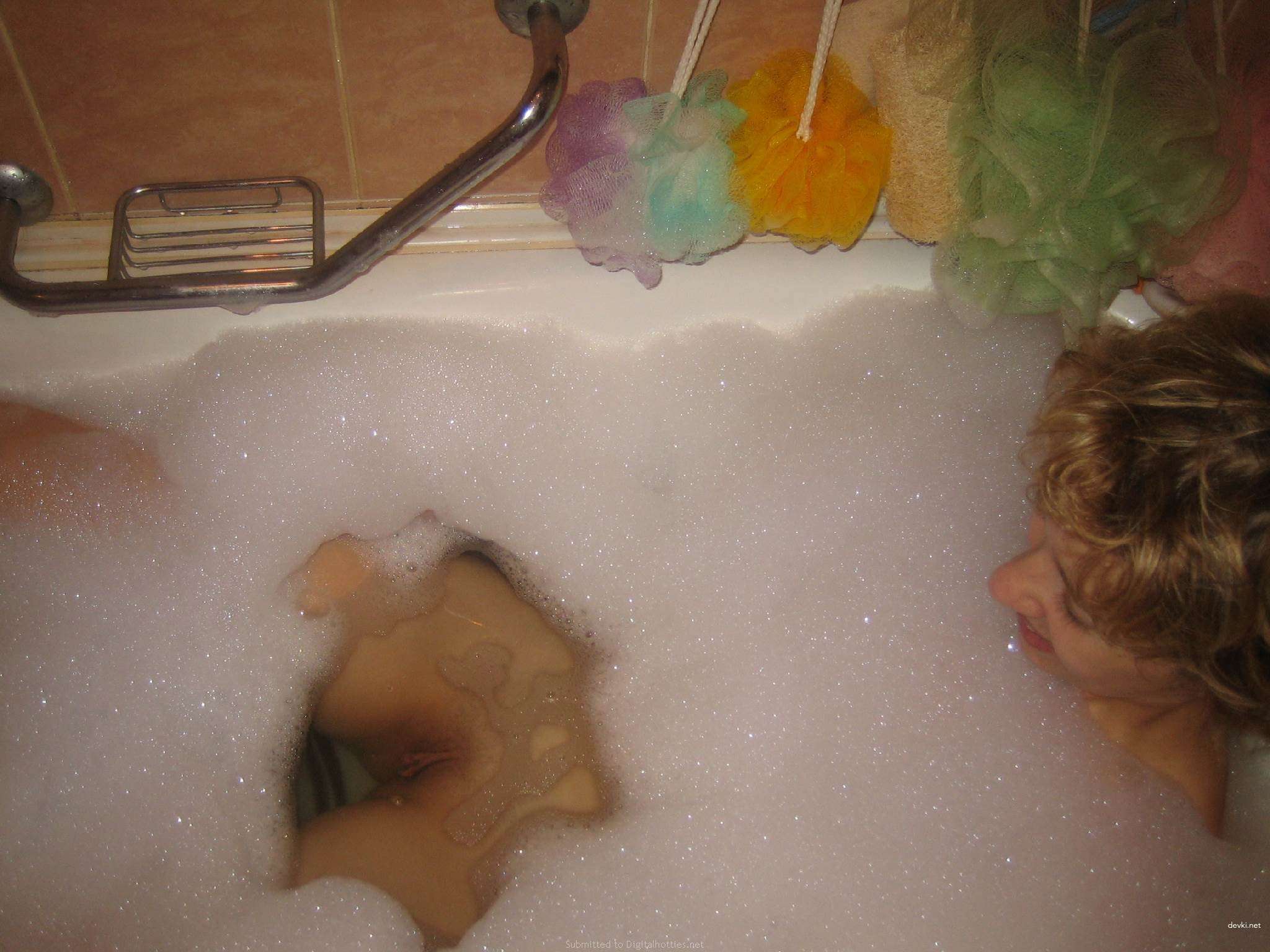 College Students Film Hardcore Porn - Explicit Amateur XXX Pics