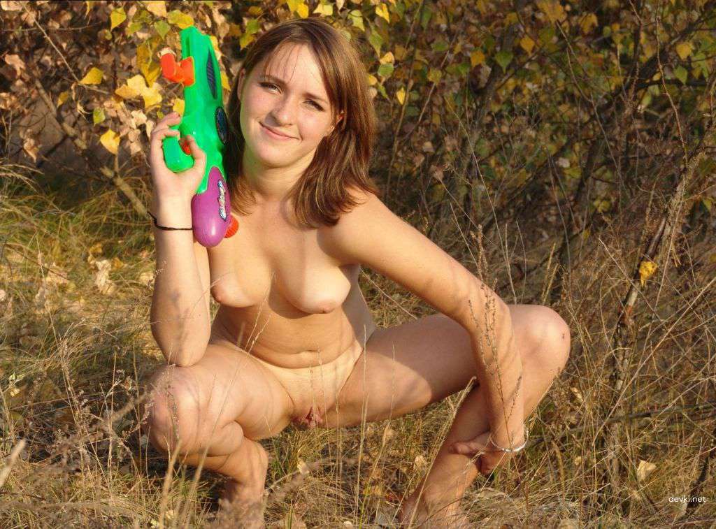 Amateur Friend Undresses Outdoors - Explicit Outdoor Striptease Shot