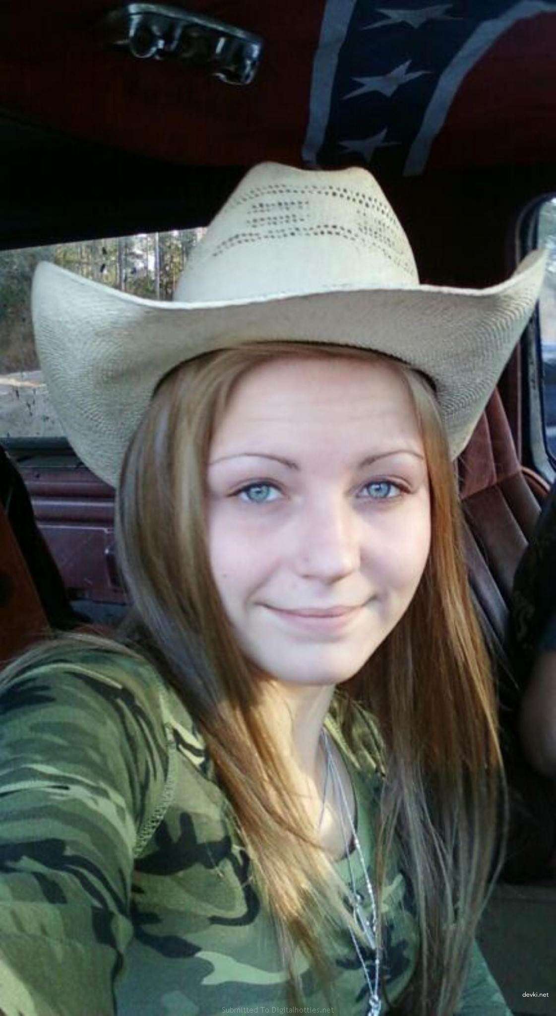 Hot Young Amateur Hardcore Fucking Photo Shoot