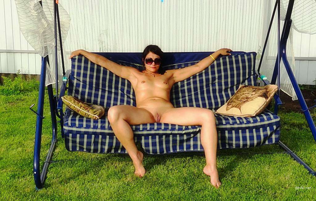Steamy Summer Nostalgia: Amateur Photo of Scantily Clad Beauty