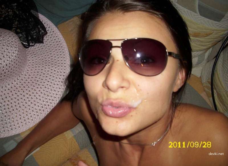 Luxurious Brunette Sucks and Gets Facial in Amateur Porn Pic