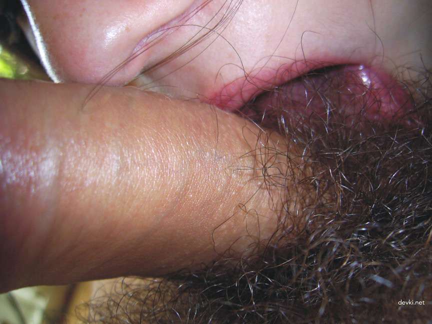 Skinny Brunette Blowjob: Explicit Amateur Porn Photo