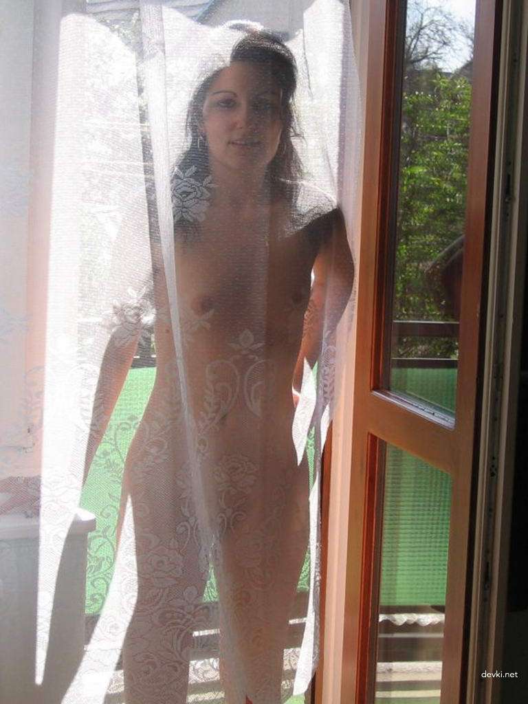 Amateur Home Sex Photo: Intimate Explicit Bedroom Action