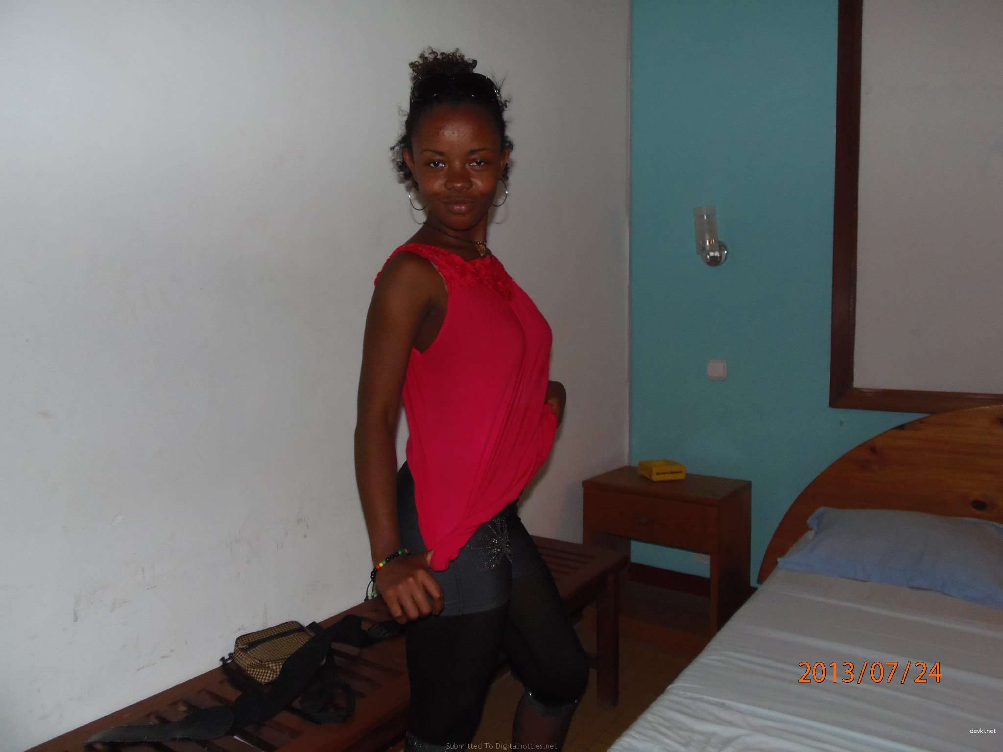 Hardcore Amateur Interracial Blowjob with African Babe