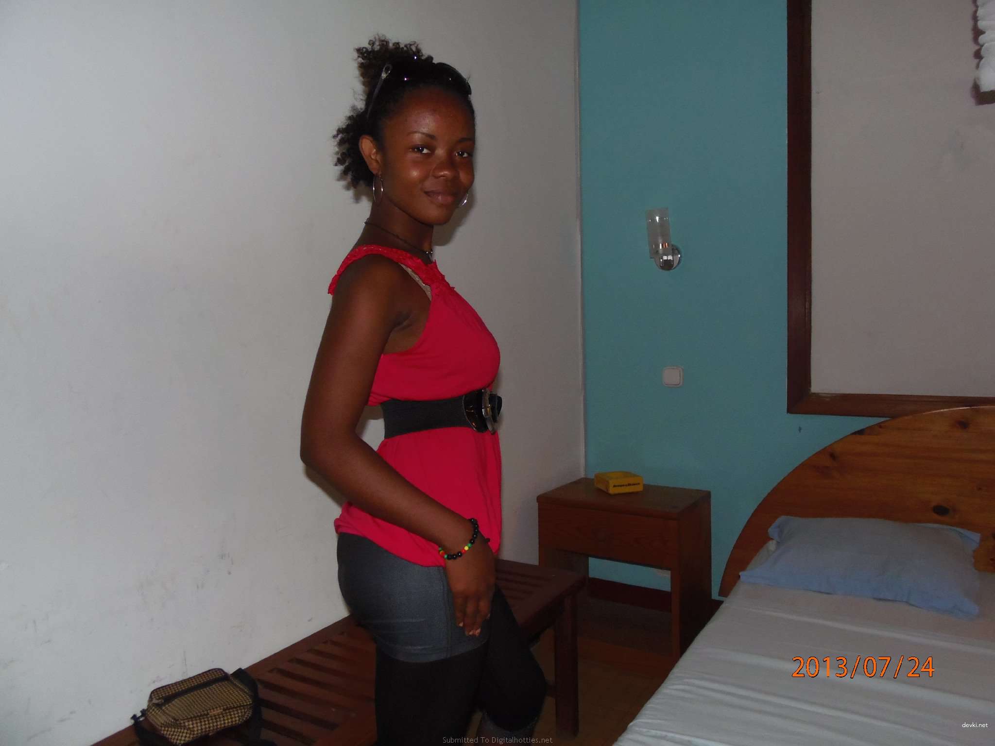 Hardcore Amateur Interracial Blowjob with African Babe