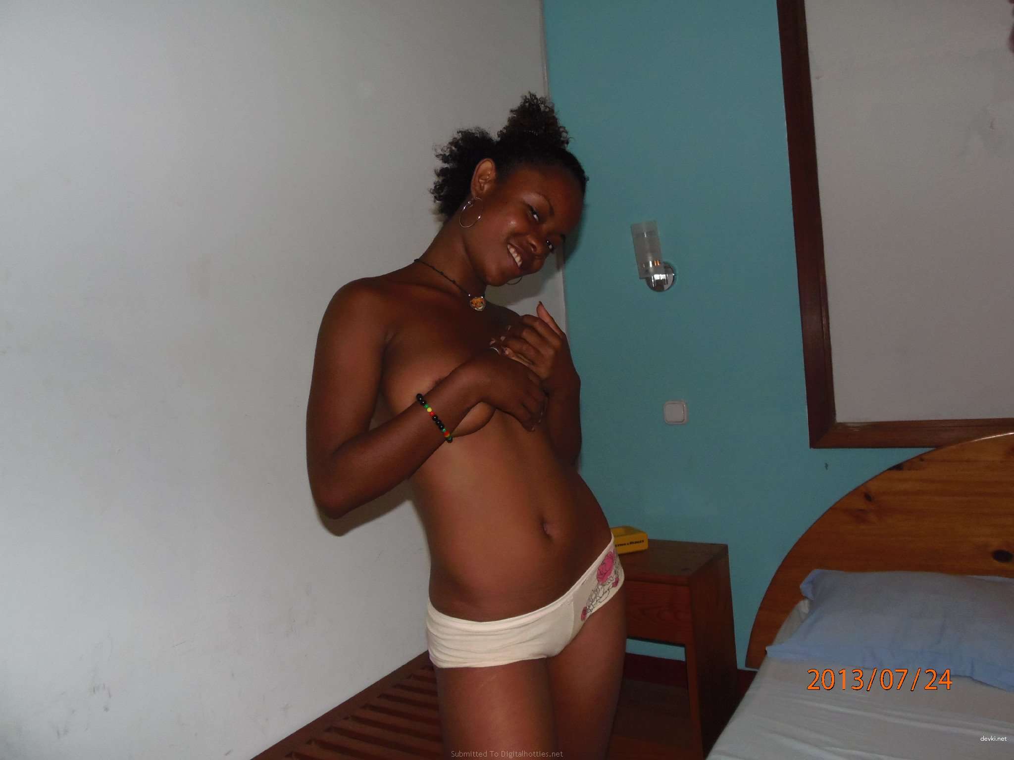 Hardcore Amateur Interracial Blowjob with African Babe