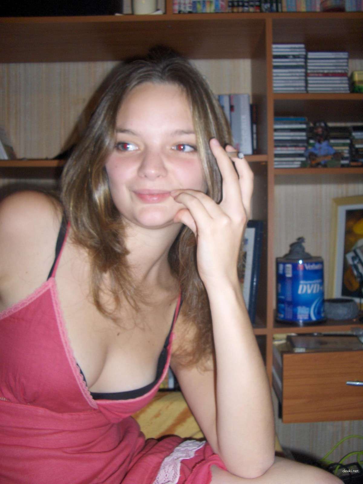 Beautiful Babe with Hairy Pussy in Amateur Porn Pic