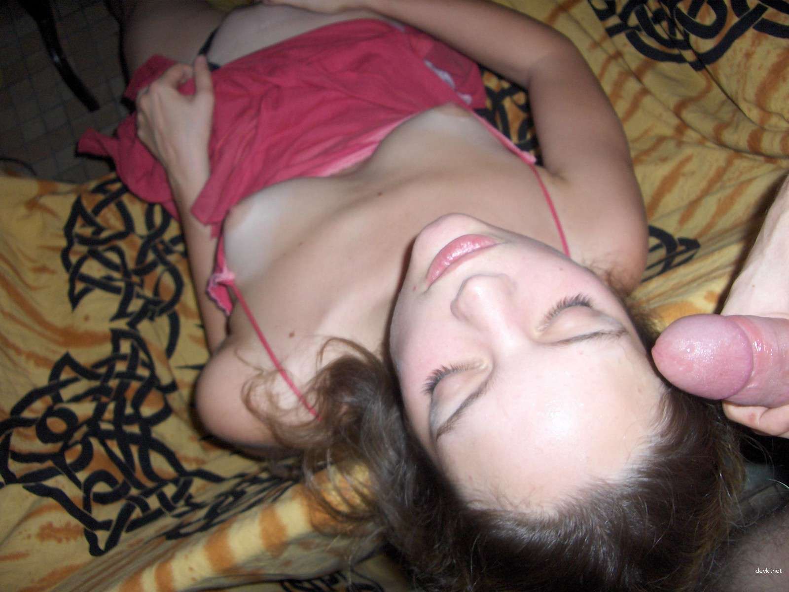 Beautiful Babe with Hairy Pussy in Amateur Porn Pic