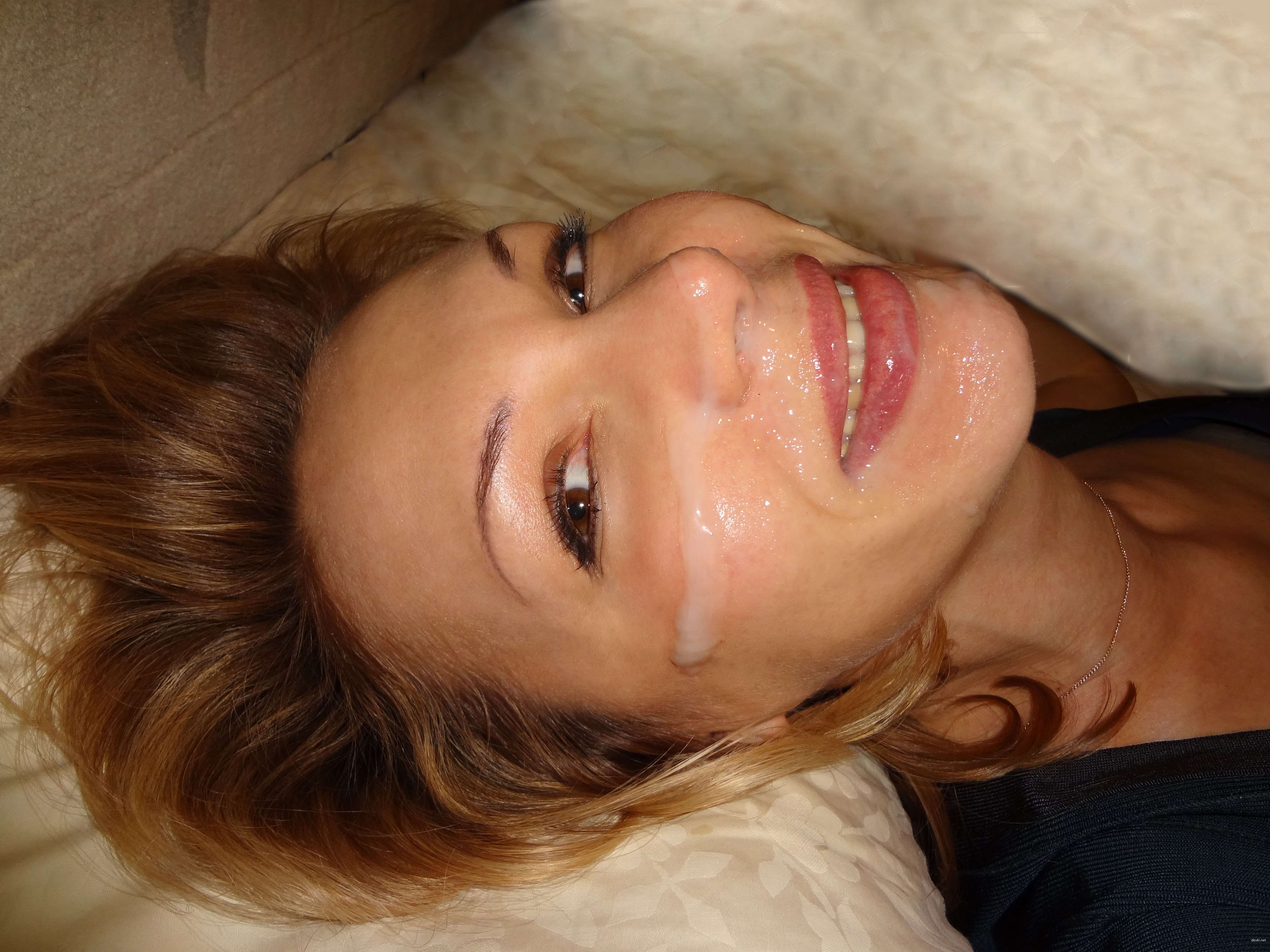 Lustful Slut Loves Sucking Cock with Facial Cumshot