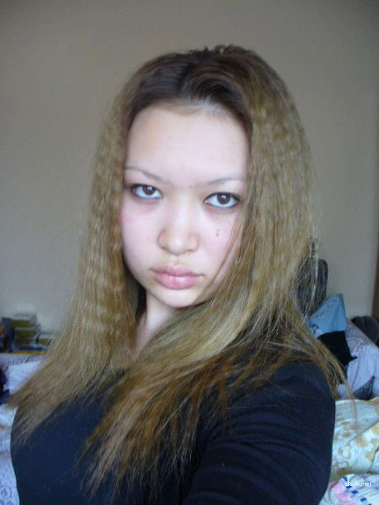 Hot Young Amateur Girl's Explicit Homemade Photos