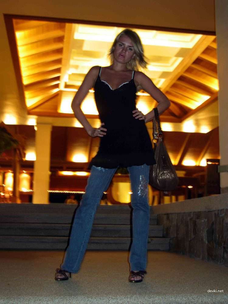 Amateur Wife Sex Tape: Private Porn Photos with Hardcore Action