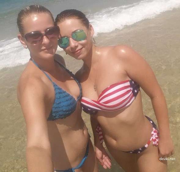 Explicit Private Photos of Sexy Woman: Amateur Nude Pics