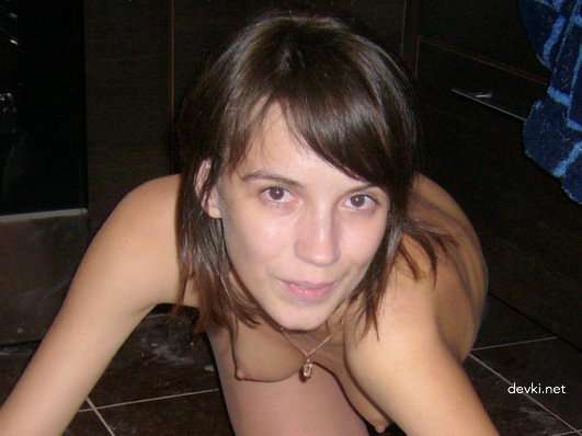 Hot Young Wife's Private Amateur Porn Pics - Explicit Homemade Photos