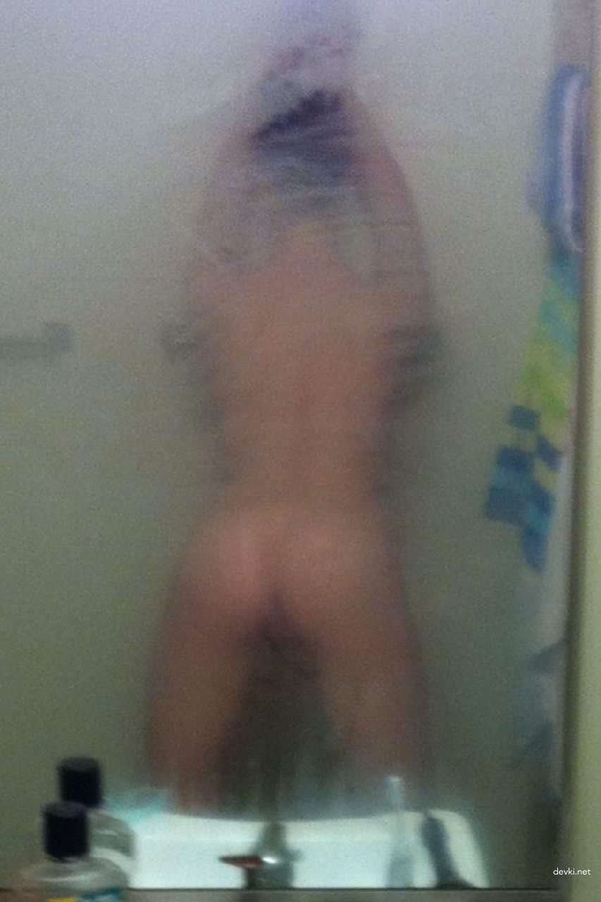 Amateur Busty Girlfriend - XXX Photos of Huge Boobs and Explicit Action