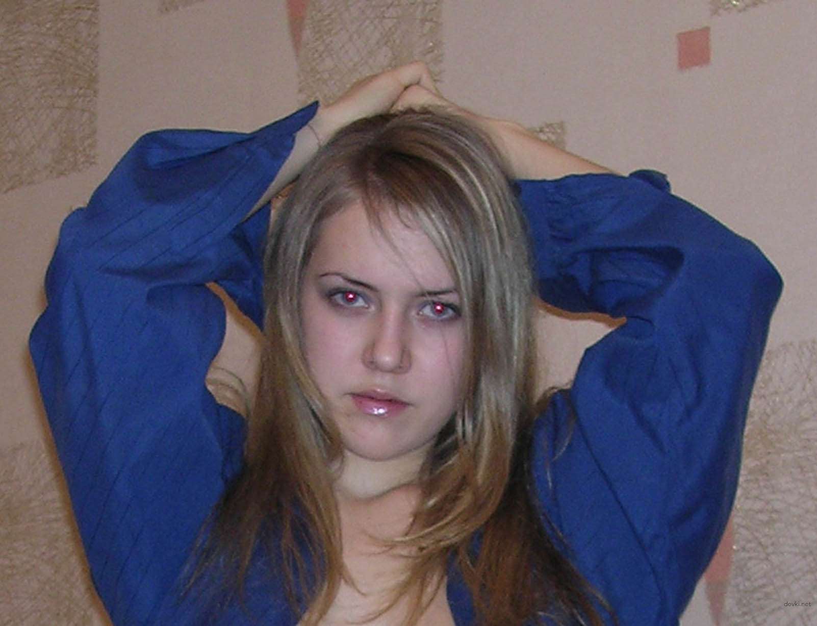 Amateur Lesbian Nude Photoshoot: Best Friends Capturing Each Other Bare