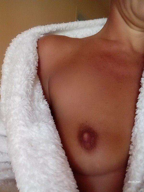 Mature Babe's Amateur Porn - Explicit Homemade Erotica