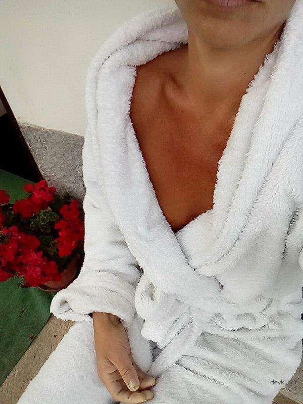 Mature Babe's Amateur Porn - Explicit Homemade Erotica