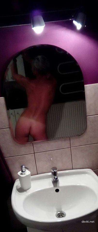 Mature Babe's Amateur Porn - Explicit Homemade Erotica