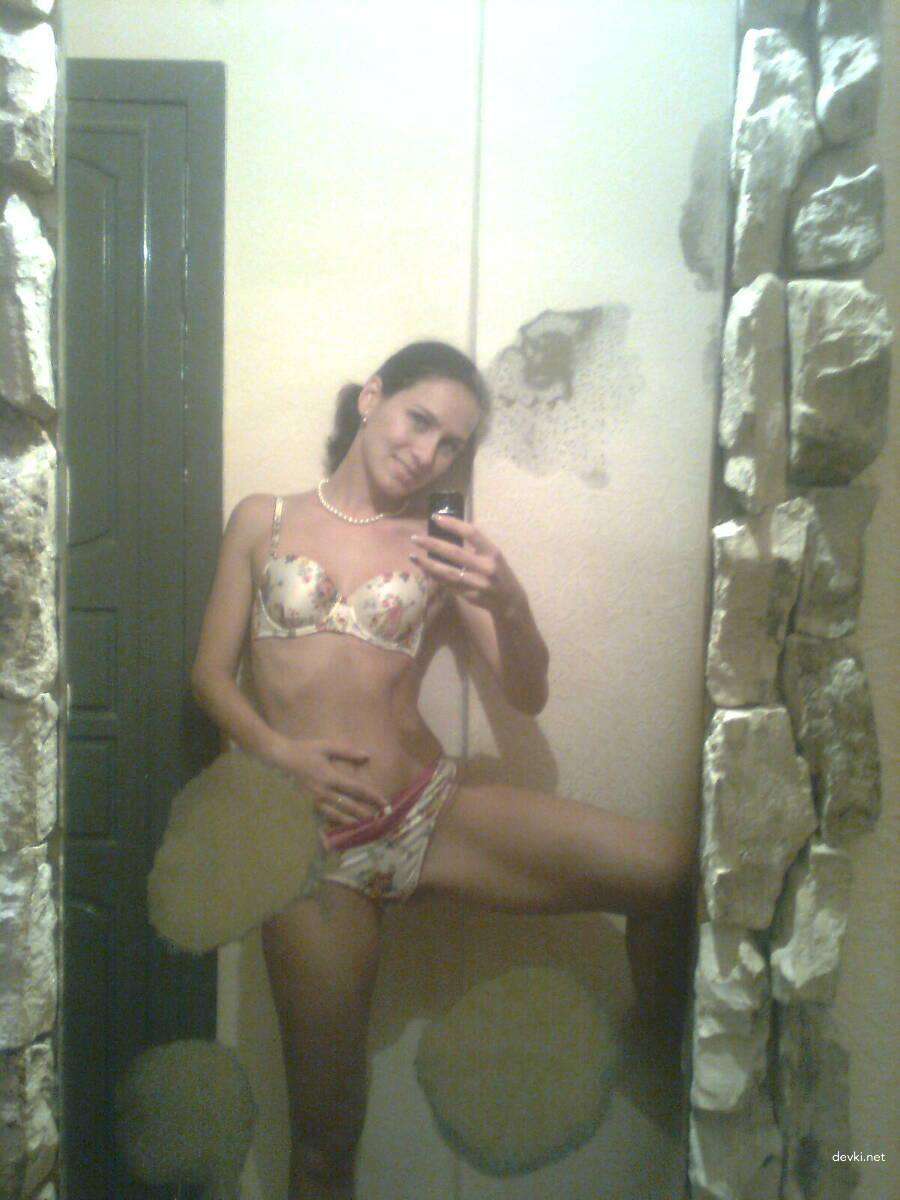 Mature Girlfriends Amateur Porn Photos - Explicit Mature Women Sex Pics