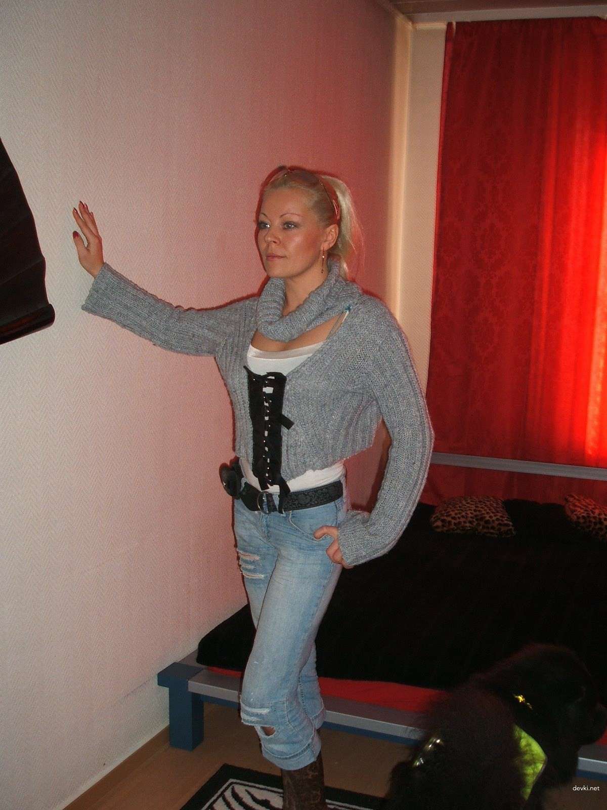 Mature Blonde Amateur MILF Photo Shoot with Explicit Content