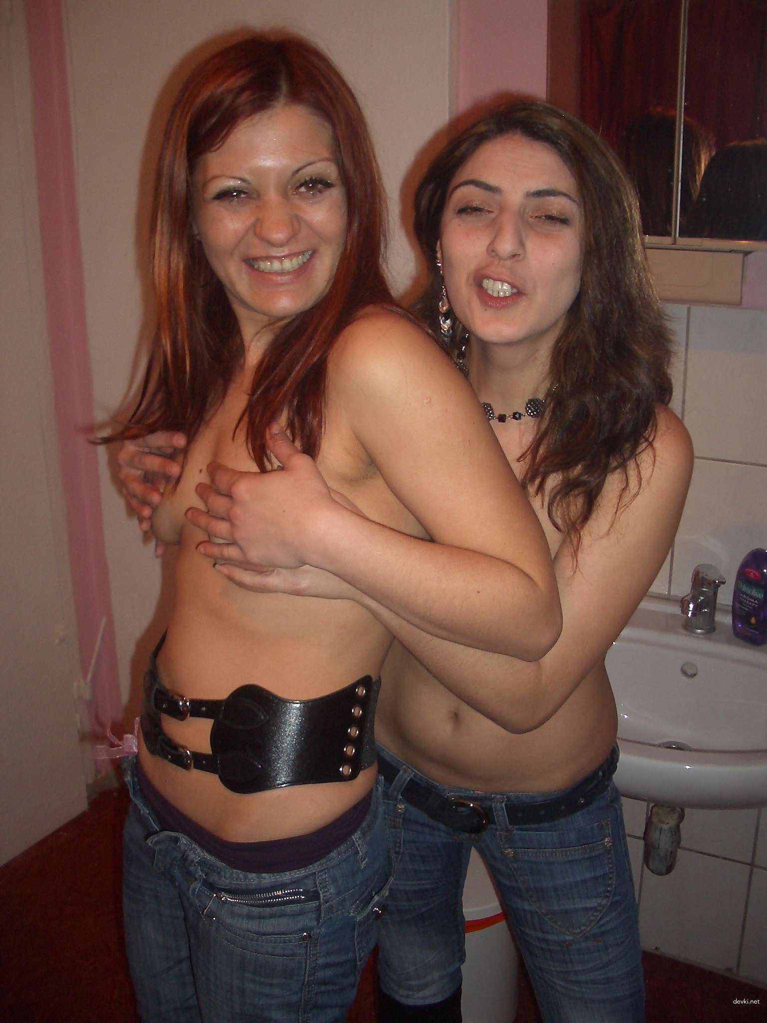 Explicit Amateur Nude Girlfriends Private Photo Collection