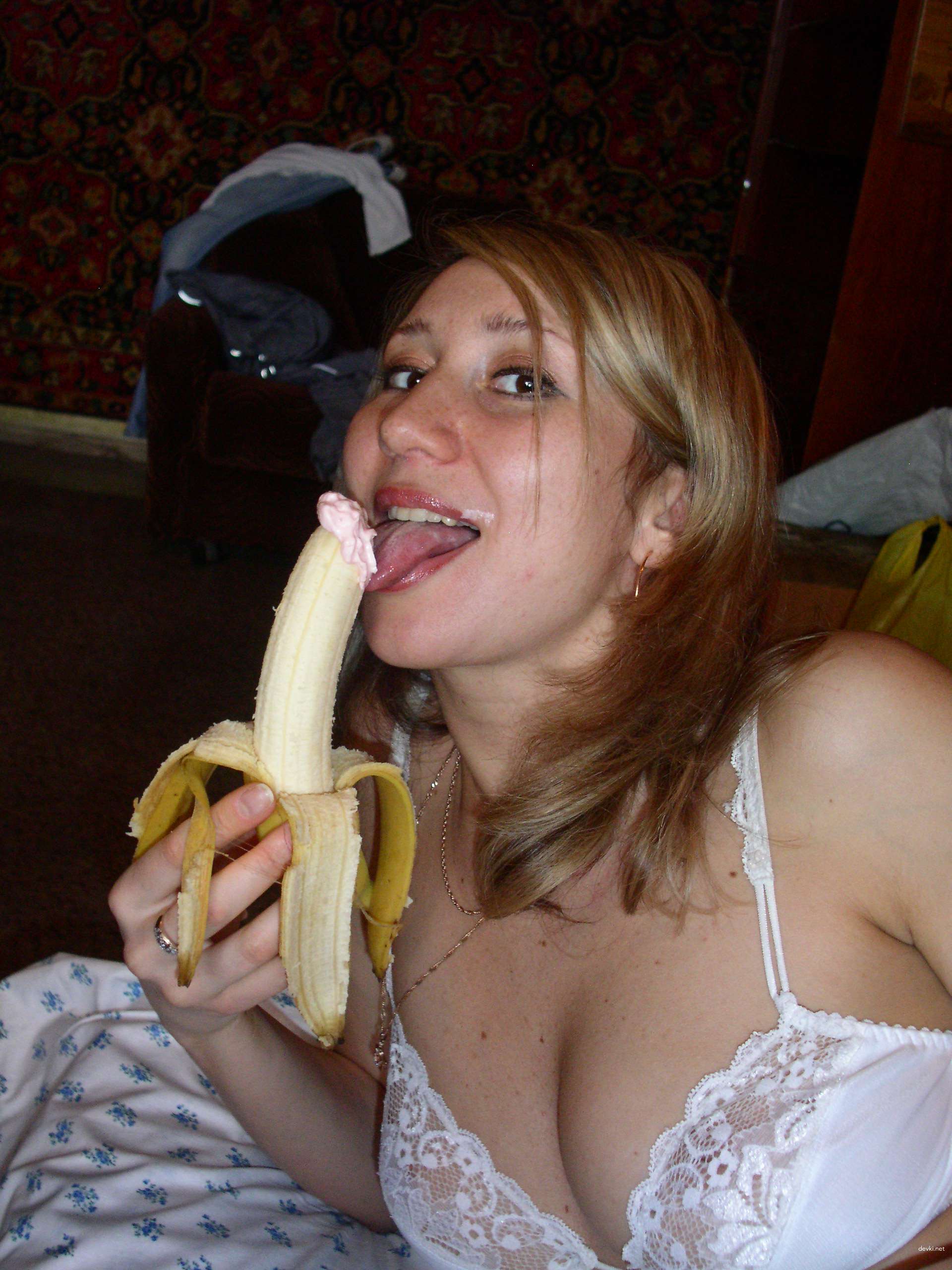 Amateur Woman Giving Blowjob - Explicit Homemade Oral Sex Photo