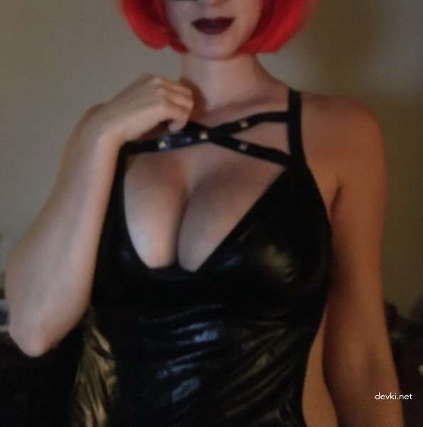 Explicit Amateur Pregnant Wife Porn - Hot and Horny XXX Photos