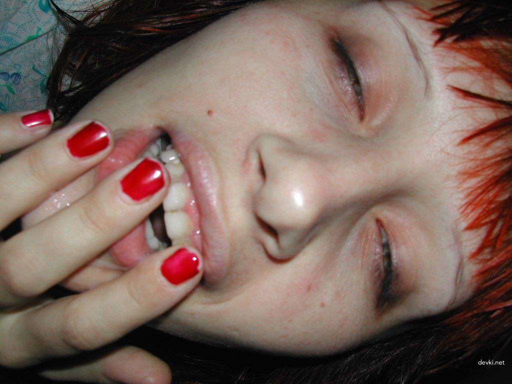 Sucking Cock and Fucking Pussy: Amateur Porn Photo with Explicit Blowjob and Pussy Play