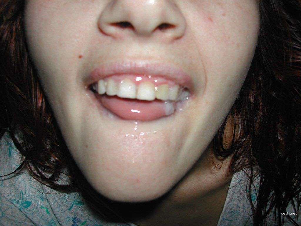 Sucking Cock and Fucking Pussy: Amateur Porn Photo with Explicit Blowjob and Pussy Play