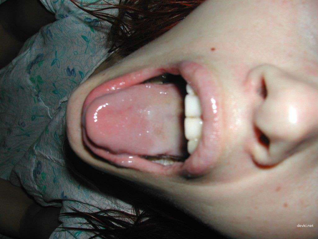 Sucking Cock and Fucking Pussy: Amateur Porn Photo with Explicit Blowjob and Pussy Play