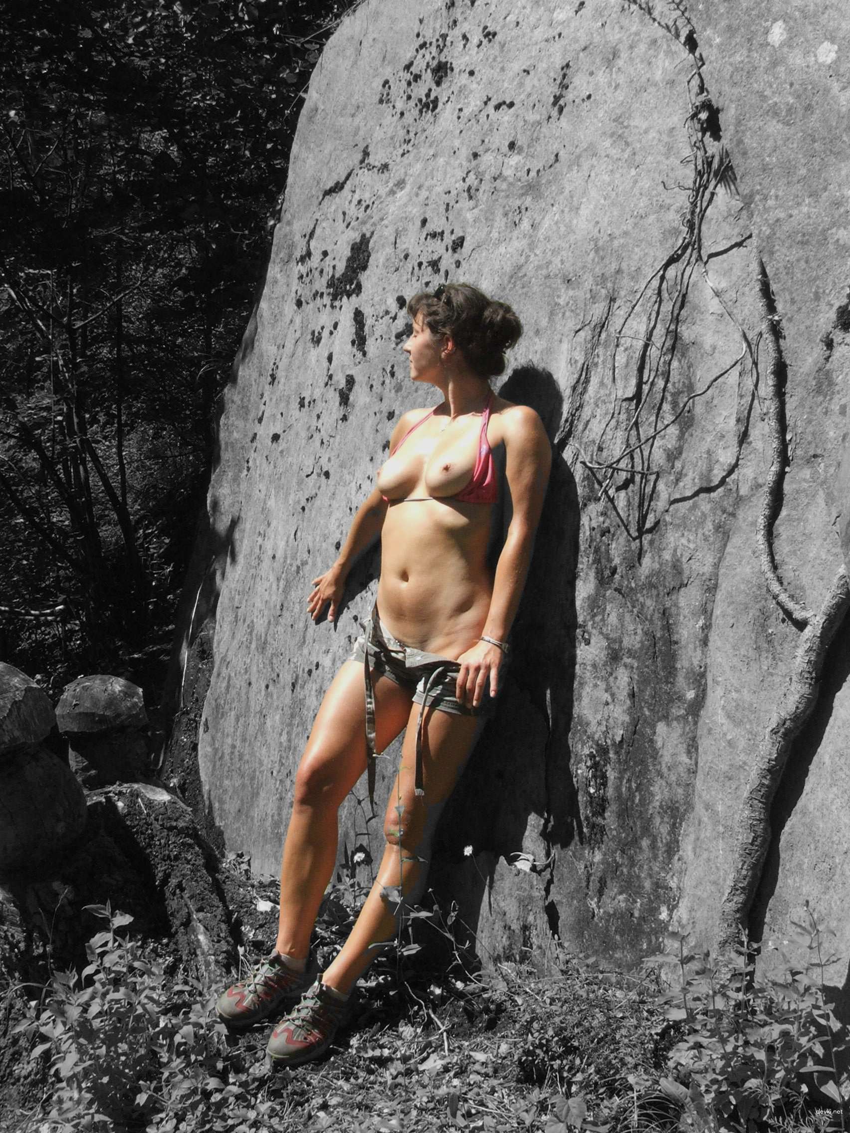 Hardcore Group Sex with Athletic Amateur - Explicit Amateur Porn Photos