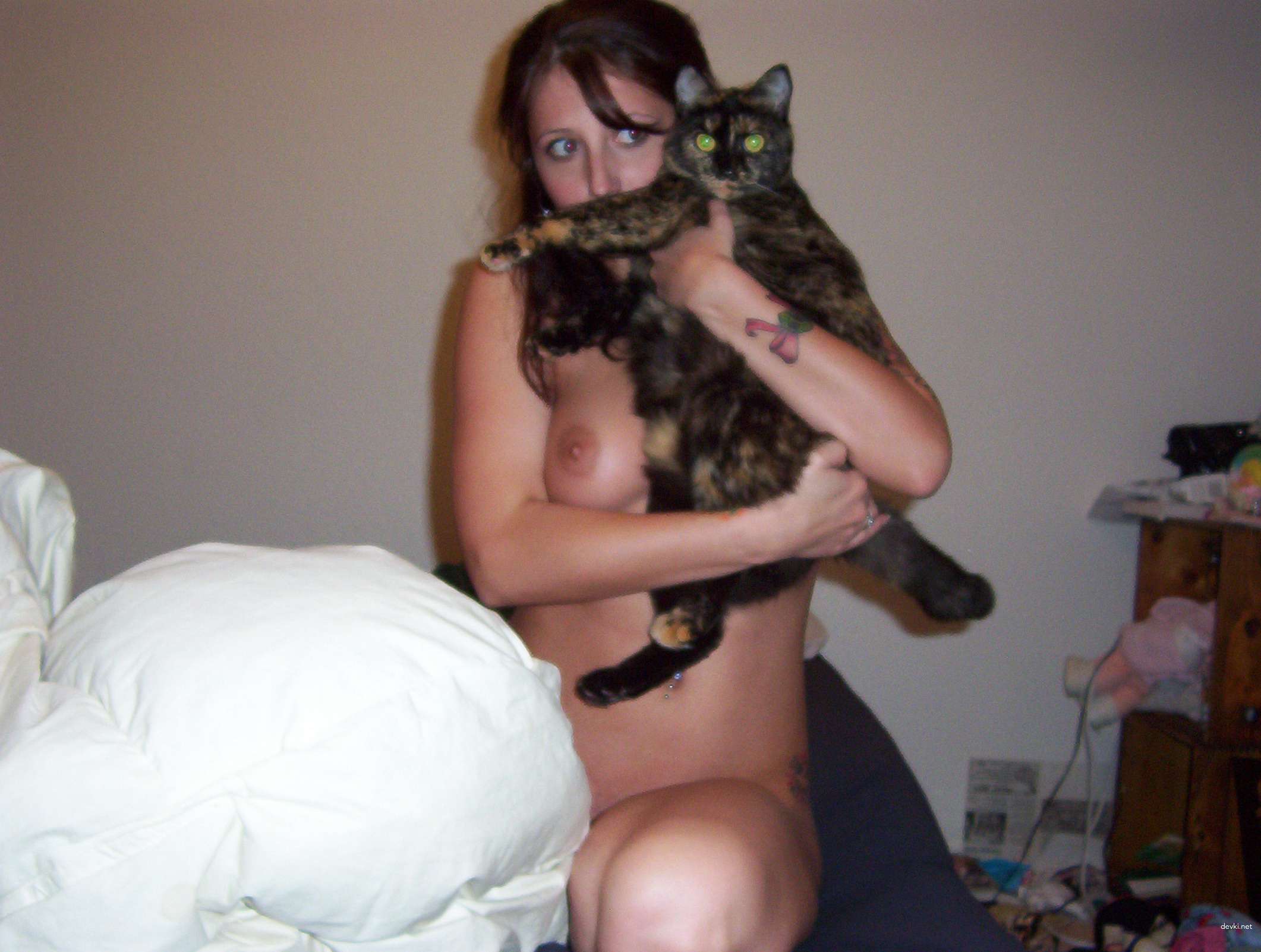 Hot Chick Sucking Boyfriend's Dick - Amateur Blowjob Porn