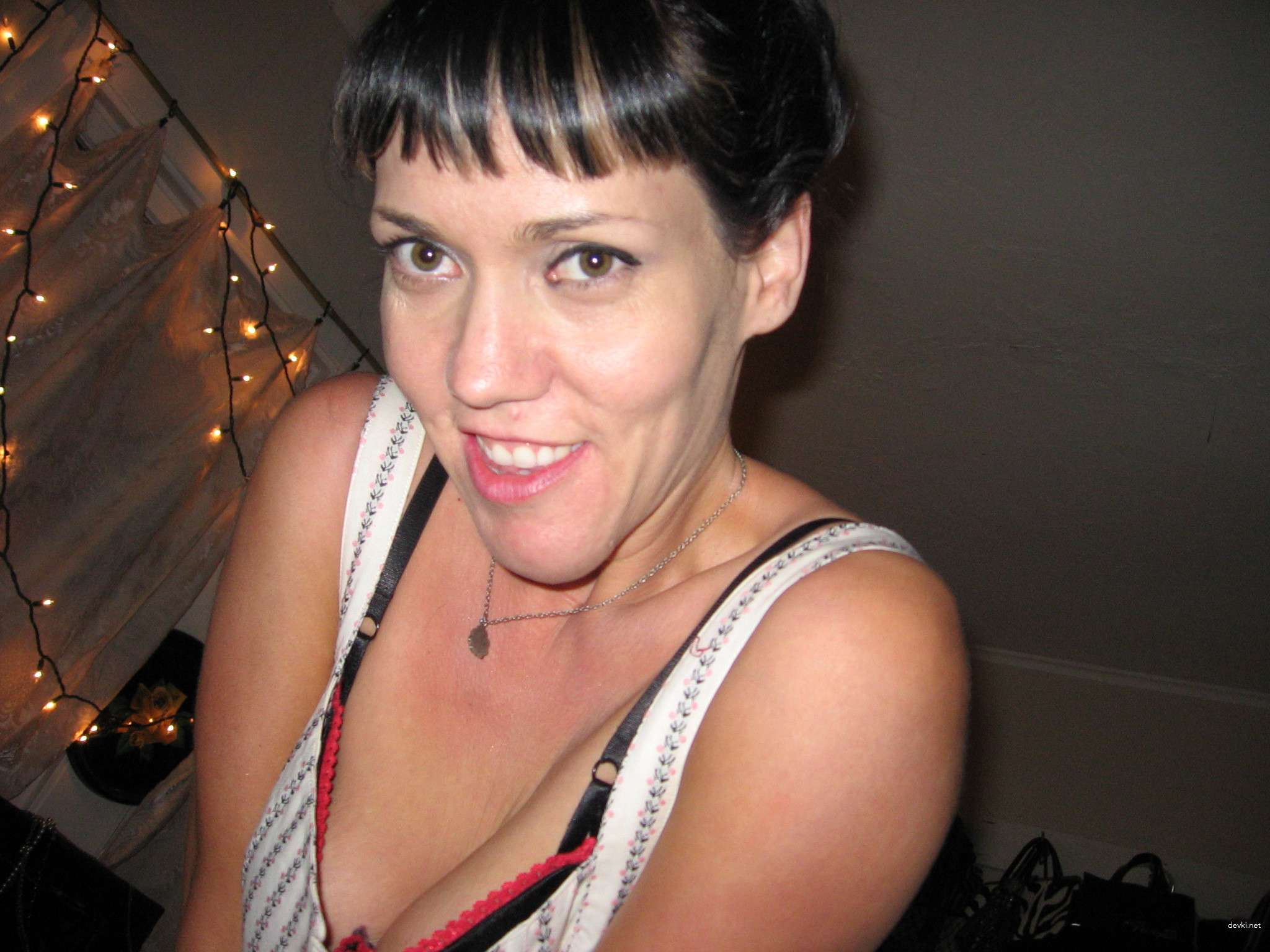 Mature Wife Anal Fuck: Explicit Amateur Porn Photo Shoot