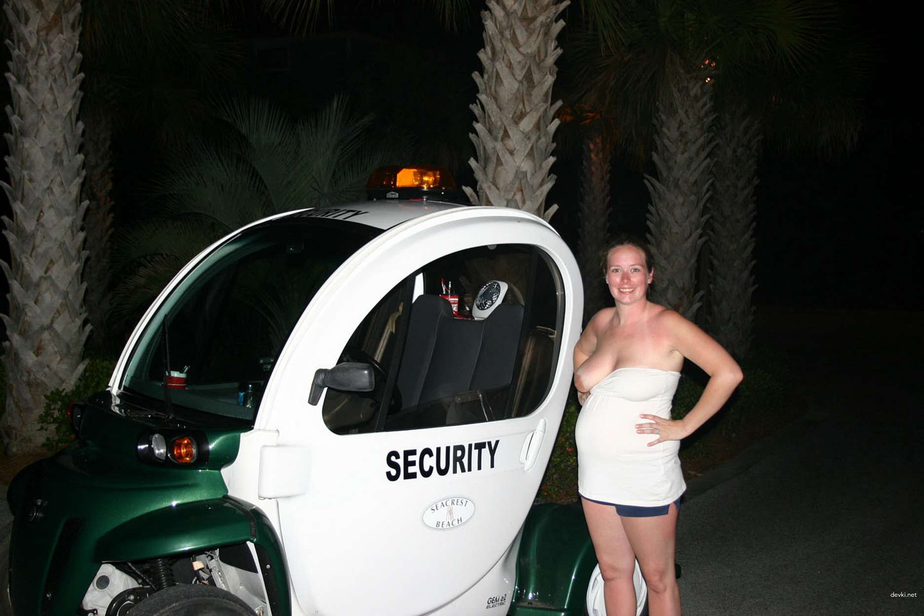 Curvy Woman Hardcore Sex: Amateur Porn Photo of Busty Lady in Action