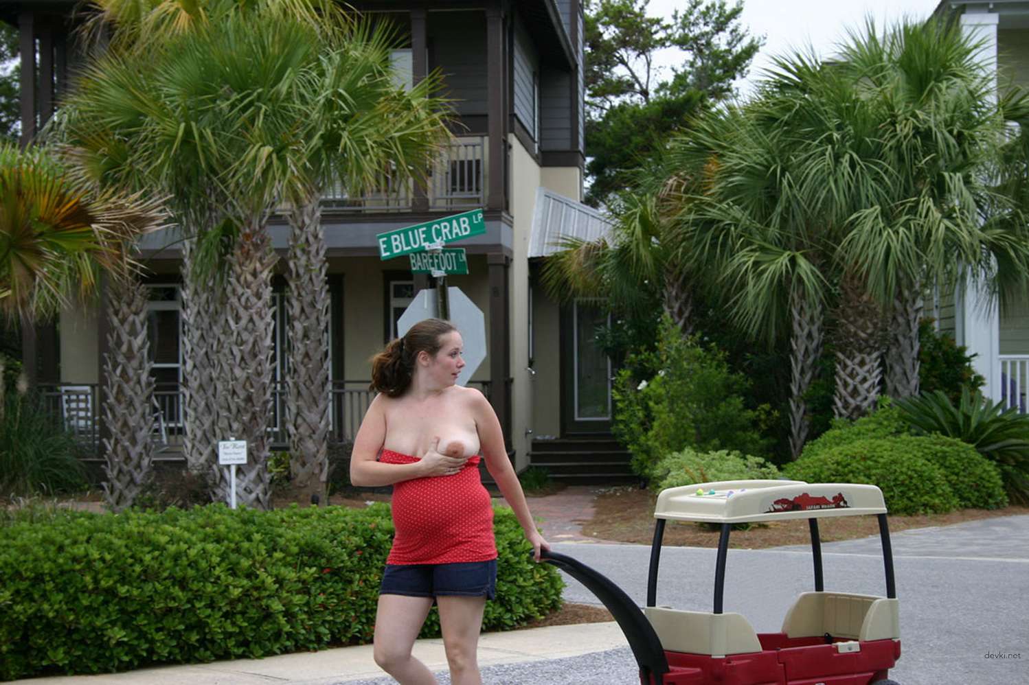 Curvy Woman Hardcore Sex: Amateur Porn Photo of Busty Lady in Action