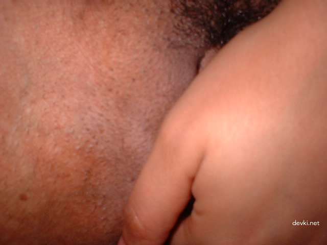 Sultry amateur babe loves sucking cock in explicit porn photos