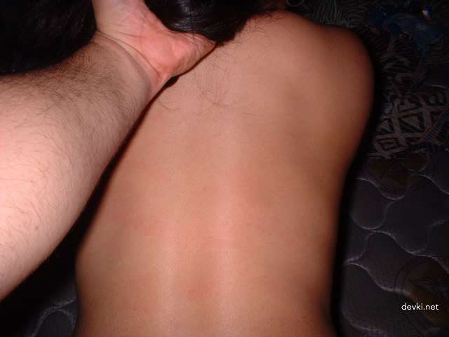 Sultry amateur babe loves sucking cock in explicit porn photos