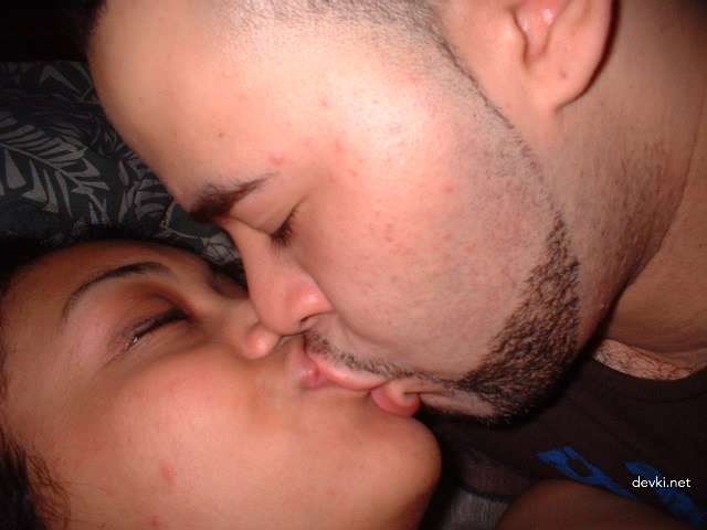 Sultry amateur babe loves sucking cock in explicit porn photos