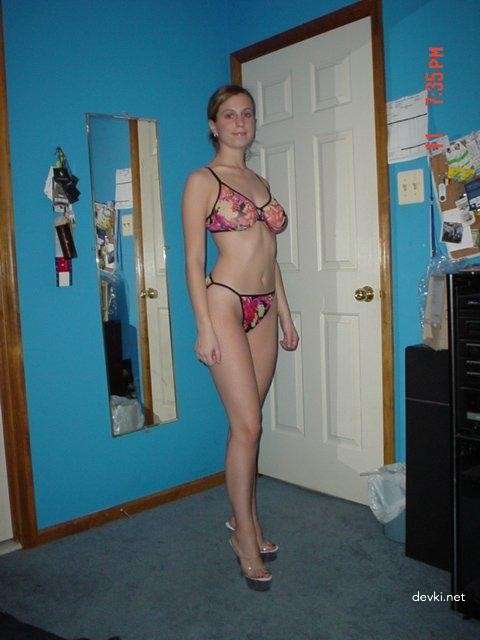 Skinny Blonde Poses Naked - Explicit Amateur Porn Photo