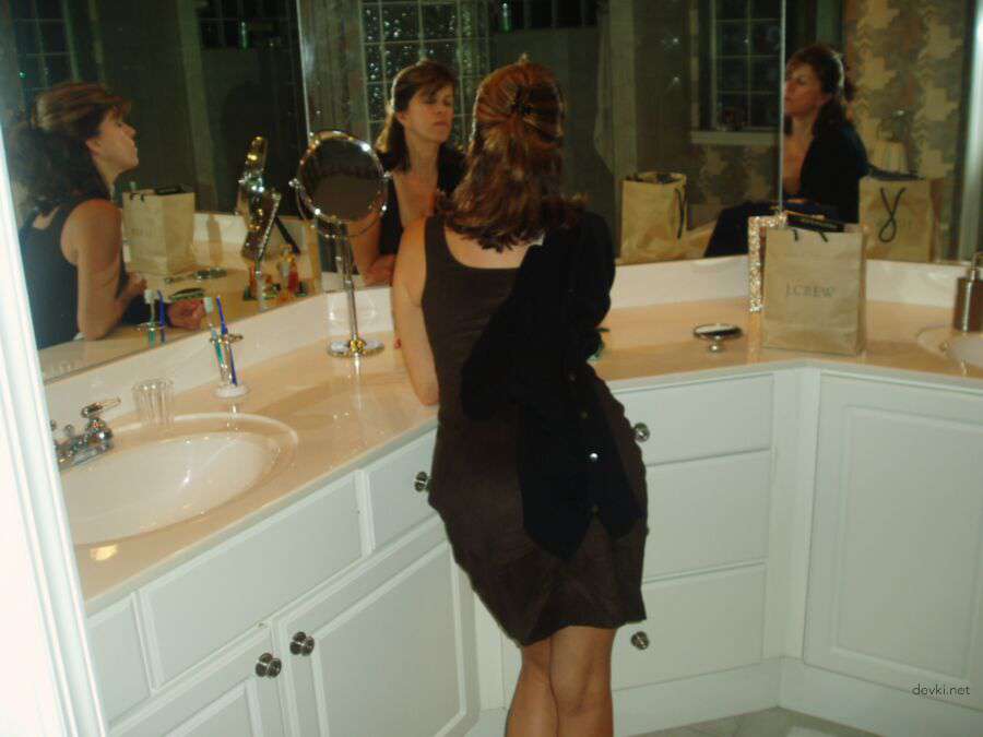 Mature Sexwife Group Porn Photo - Explicit Amateur Orgy Pics