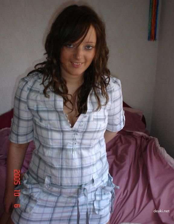 Curvy Bombshell's Private Amateur Photo - Explicit and Bold